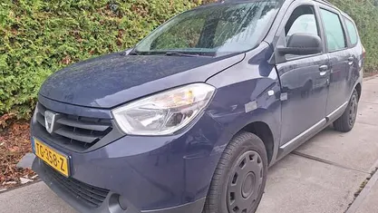 Gebruikt 2017 Dacia Lodgy MPV | € 3.800 (Super prijs)