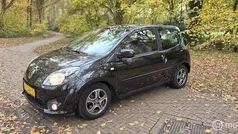Zwart Gebruikt 2010 Renault Twingo Initiale Hatchback | € 1.999 (Goede deal)