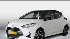 Wit Gebruikt 2020 Toyota Yaris Hybrid Hatchback | € 18.950 (Eerlijke prijs)