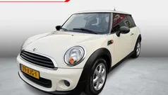Wit Gebruikt 2012 Mini Cooper Business Hatchback | € 6.750 (Goede deal)
