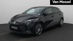 Gebruikt 2023 MG MG4 EV Luxury Hatchback | € 23.400 (Eerlijke prijs)