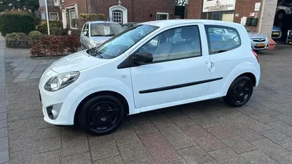 Occasion Renault Twingo Authentique 76 PK (55 kW) 2010 Wit Hatchback