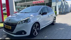 Wit Gebruikt 2018 Peugeot 208 GT-line Hatchback | € 10.880 (Eerlijke prijs)