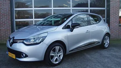 Occasion Renault Clio IV Expression 90 PK (66 kW) 2015 Hatchback