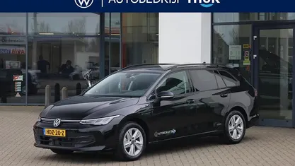 Zwart Occasion 2025 VW Golf VIII Business Stationwagen | € 36.950 (Eerlijke prijs)