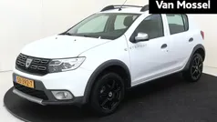 Wit Gebruikt 2018 Dacia Sandero Stepway Hatchback | € 12.935 (Eerlijke prijs)