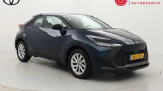 Blauw Gebruikt 2024 Toyota C-HR Active SUV | € 31.999 (Super prijs)