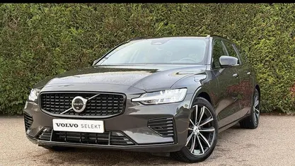 Gebruikt 2025 Volvo V60 Plus Stationwagen | € 46.940 (Eerlijke prijs)