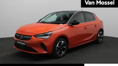Oranje Gebruikt 2023 Opel Corsa-e Elegance Hatchback | € 19.900 (Eerlijke prijs)