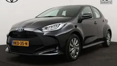 Zwart Gebruikt 2024 Toyota Yaris Hybrid Limited Hatchback | € 24.745 (Eerlijke prijs)