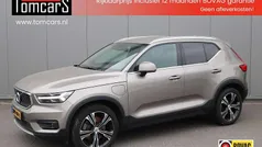 Grijs Gebruikt 2021 Volvo XC40 Inscription SUV | € 32.450 (Eerlijke prijs)
