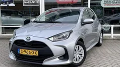 Grijs Gebruikt 2023 Toyota Yaris Active Hatchback | € 22.600 (Eerlijke prijs)