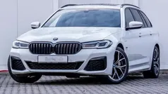 Wit Gebruikt 2024 BMW 530e M Sport Stationwagen | € 54.600 (Eerlijke prijs)