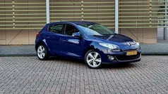 Blauw Gebruikt 2013 Renault Mégane III Collection Hatchback | € 4.499 (Eerlijke prijs)