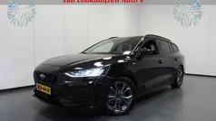 Zwart Gebruikt 2025 Ford Focus ST-Line Stationwagen | € 27.340 (Eerlijke prijs)