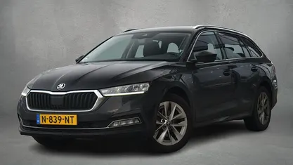 Zwart Gebruikt 2021 Skoda Octavia Business Line Stationwagen | € 17.450 (Eerlijke prijs)