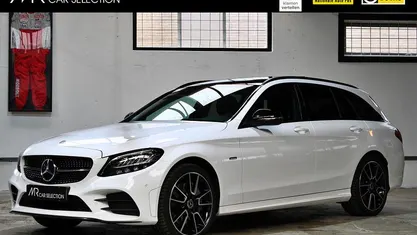 Wit Occasion 2023 Mercedes C300 Stationwagen | € 27.745 (Super prijs)