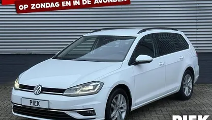 Wit Gebruikt 2019 VW Golf VII Highline Stationwagen | € 15.999 (Eerlijke prijs)