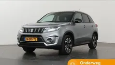 Grijs Gebruikt 2021 Suzuki Vitara SUV | € 22.945 (Eerlijke prijs)