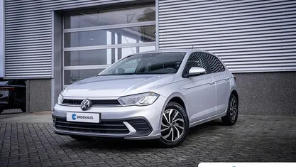 Grijs Gebruikt 2023 VW Polo Business Hatchback | € 23.395 (Eerlijke prijs)