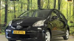 Zwart Gebruikt 2007 Toyota Aygo Hatchback | € 3.449 (Eerlijke prijs)