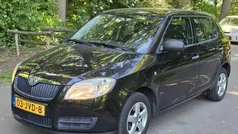 Zwart Gebruikt 2009 Skoda Fabia Hatchback | € 2.699 (Eerlijke prijs)