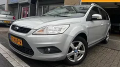 Grijs, metallic lak Gebruikt 2009 Ford Focus Trend Stationwagen | € 2.495 (Eerlijke prijs)