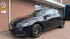 Zwart Gebruikt 2023 VW Golf VIII Business Hatchback | € 23.950 (Eerlijke prijs)