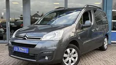 Grijs Gebruikt 2017 Citroën Berlingo PureTech MPV | € 9.950 (Goede deal)
