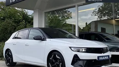 Wit Occasion 2023 Opel Astra GSe Hatchback | € 29.950 (Eerlijke prijs)