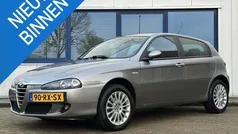 Grijs Gebruikt 2005 Alfa Romeo 147 Distinctive Hatchback | € 3.450 (Eerlijke prijs)