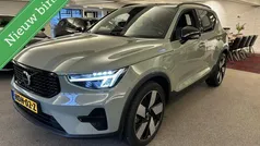 Groen Gebruikt 2022 Volvo XC40 Plus SUV | € 38.890 (Eerlijke prijs)