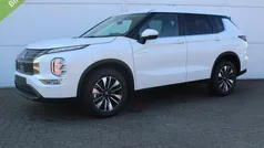 Wit Nieuw 2025 Mitsubishi Outlander Intense SUV | € 50.995 (Eerlijke prijs)