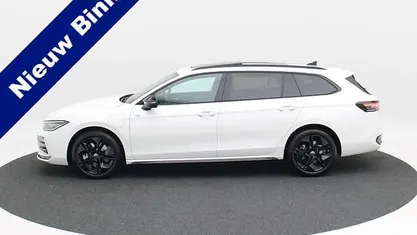 Occasion VW Passat R-line Edition 272 PK (200 kW) 2025 Stationwagen