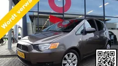 Bruin Gebruikt 2012 Mitsubishi Colt Edition Hatchback | € 4.445 (Eerlijke prijs)