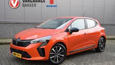 Gebruikt 2024 Renault Clio V Evolution Hatchback | € 17.900 (Eerlijke prijs)