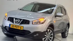 Grijs, metallic lak Gebruikt 2011 Nissan Qashqai Tekna SUV | € 9.000 (Eerlijke prijs)