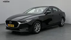 Zwart Gebruikt 2020 Mazda 3 Comfort Sedan | € 18.350 (Eerlijke prijs)
