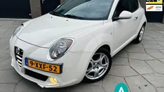 Wit, metallic lak Gebruikt 2014 Alfa Romeo MiTo Hatchback | € 6.395 (Eerlijke prijs)