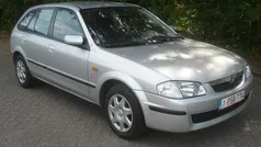 Grijs Gebruikt 1999 Mazda 323 Hatchback | € 950 (Eerlijke prijs)