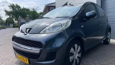 Grijs Gebruikt 2010 Peugeot 107 Hatchback | € 3.995 (Eerlijke prijs)