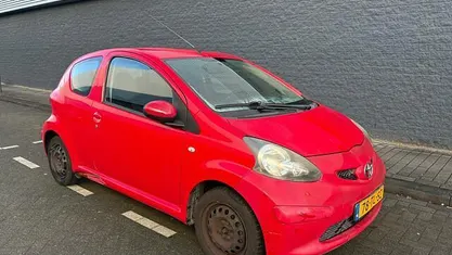 Occasion 2006 Toyota Aygo Hatchback | € 999 (Super prijs)