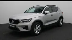 Grijs Gebruikt 2023 Volvo XC40 Momentum SUV | € 34.940 (Goede deal)