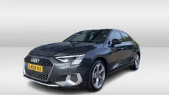 Grijs, metallic lak Gebruikt 2021 Audi A3 Edition .1 Sedan | € 32.950 (Eerlijke prijs)
