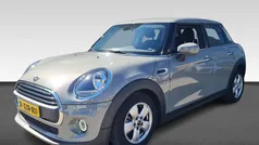 Grijs Gebruikt 2020 Mini Cooper Hatchback | € 17.930 (Super prijs)