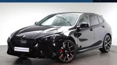 Zwart Gebruikt 2025 BMW 120 M Sport Hatchback | € 47.950 (Eerlijke prijs)