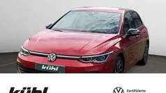 Gebruikt 2023 VW Golf VIII Move Hatchback | € 30.010 (Eerlijke prijs)