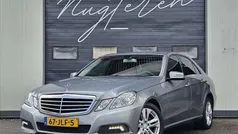 Grijs, metallic lak Gebruikt 2009 Mercedes E350 Avantgarde Sedan | € 14.950 (Eerlijke prijs)
