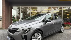 Gebruikt 2025 Renault Clio V Evolution Hatchback | € 19.950 (Eerlijke prijs)