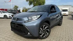Grijs Gebruikt 2024 Toyota Aygo Pulse Hatchback | € 20.495 (Eerlijke prijs)